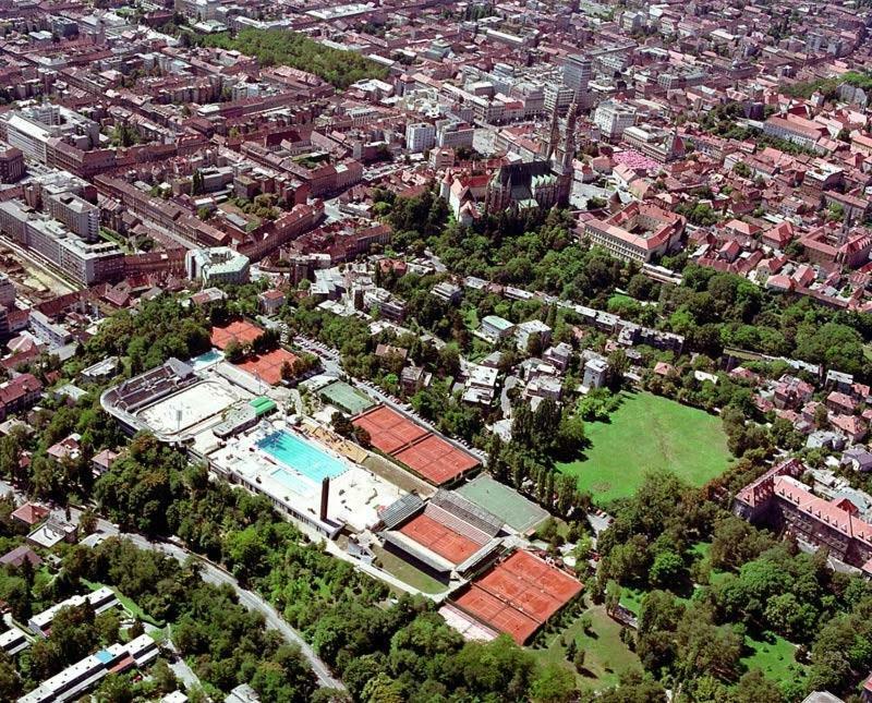 Hostel Poolside Zagreb Exterior photo